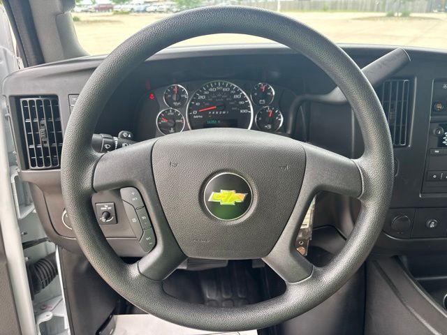 chevrolet express cargo 2025 1GCWGAFPXS1256269 image chevrolet express cargo 2025 1GCWGAFPXS1256269 image